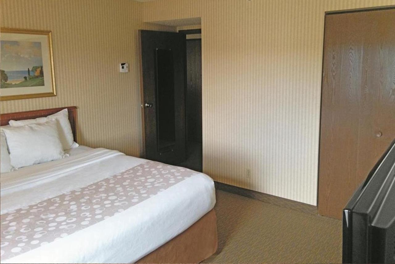 La Quinta Inn By Wyndham Detroit Southgate Extérieur photo