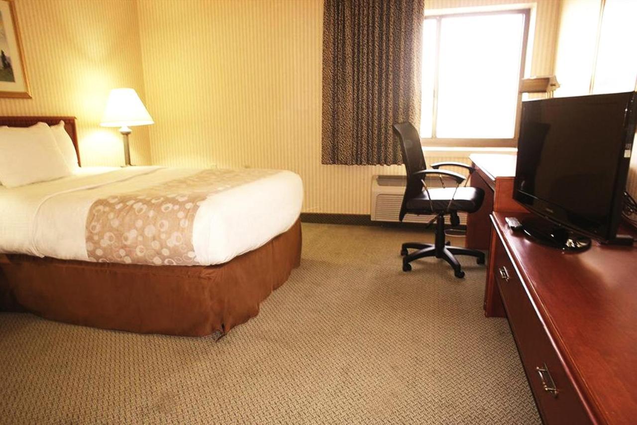 La Quinta Inn By Wyndham Detroit Southgate Extérieur photo