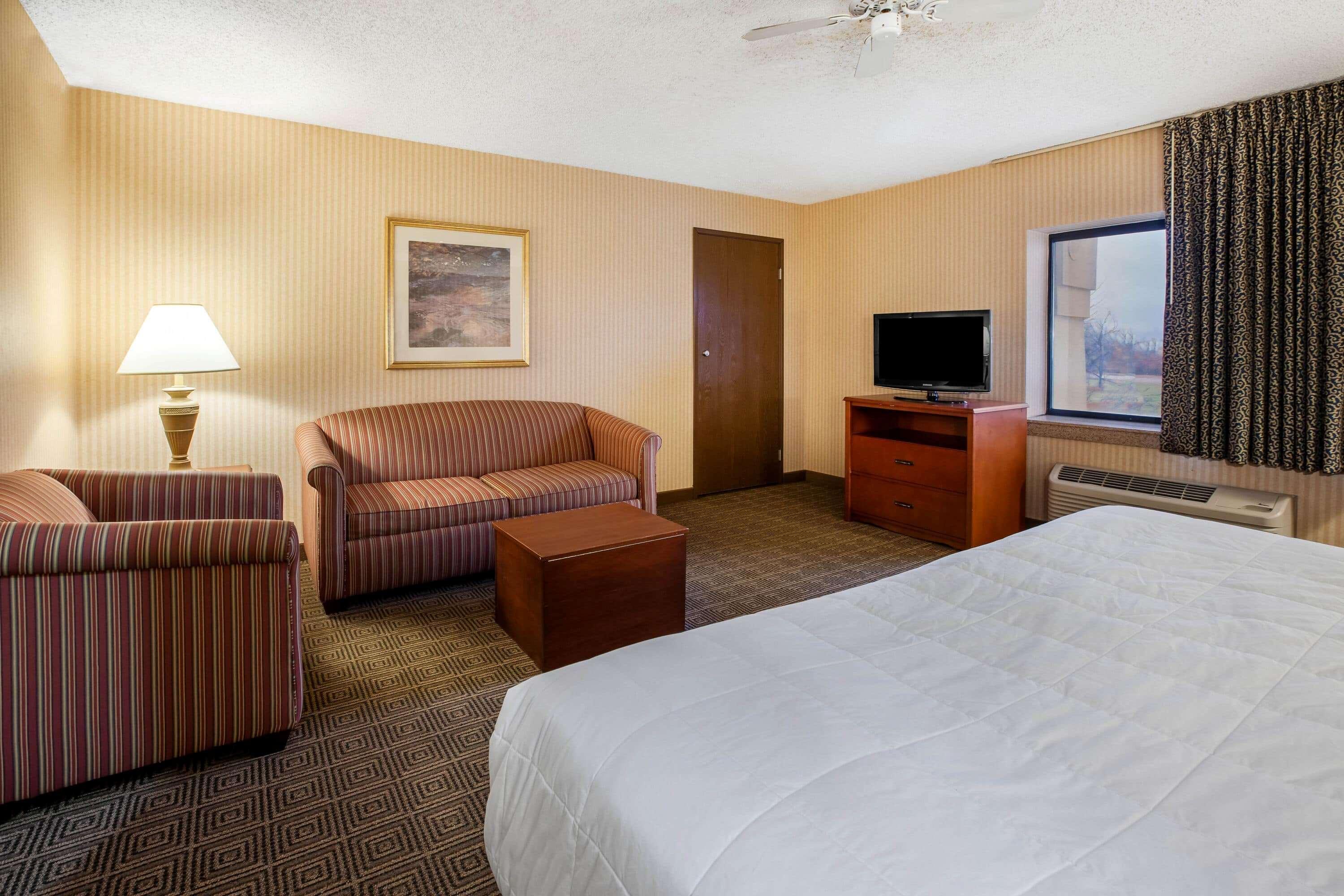 La Quinta Inn By Wyndham Detroit Southgate Extérieur photo