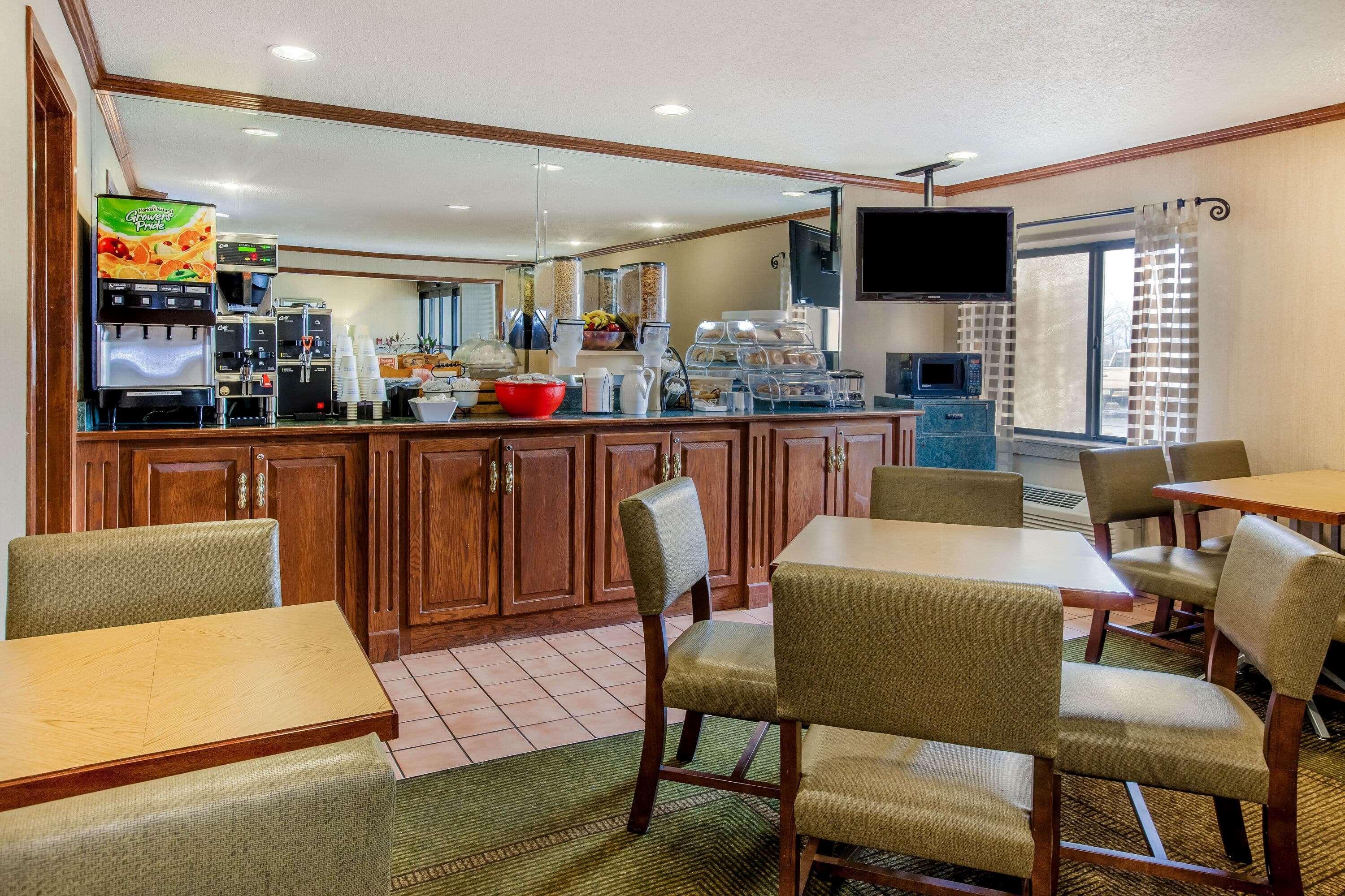 La Quinta Inn By Wyndham Detroit Southgate Extérieur photo